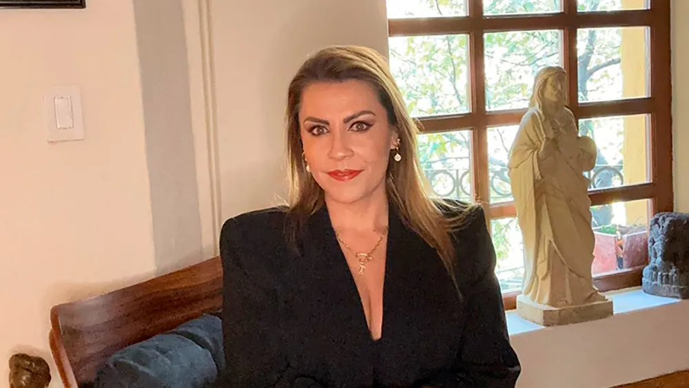TANIA L. URIBE TORRES
